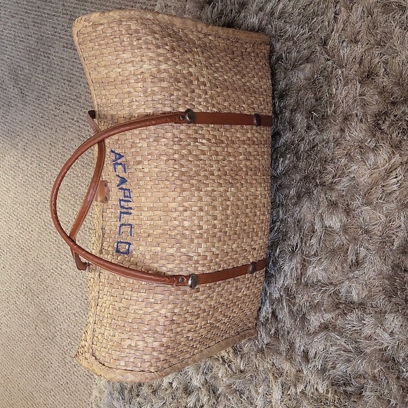Y2k Woven Straw Bag with Blue Accents - Picture 6 of 9